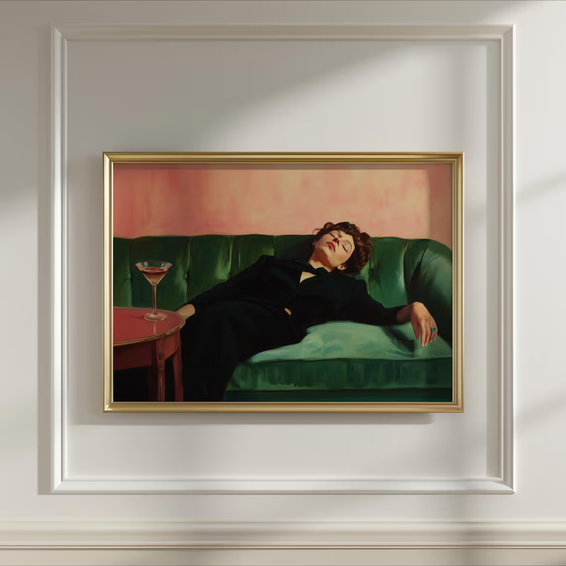 Woman on Couch with Martini |  - Photography Art 评论和价格