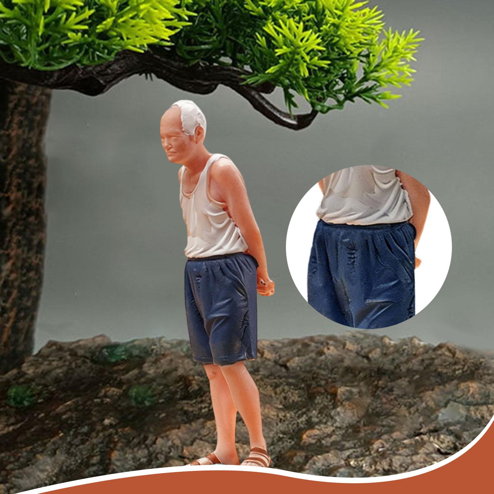 1:64 Scale Old Man Miniature F - Photography Of A Man 评论和价格